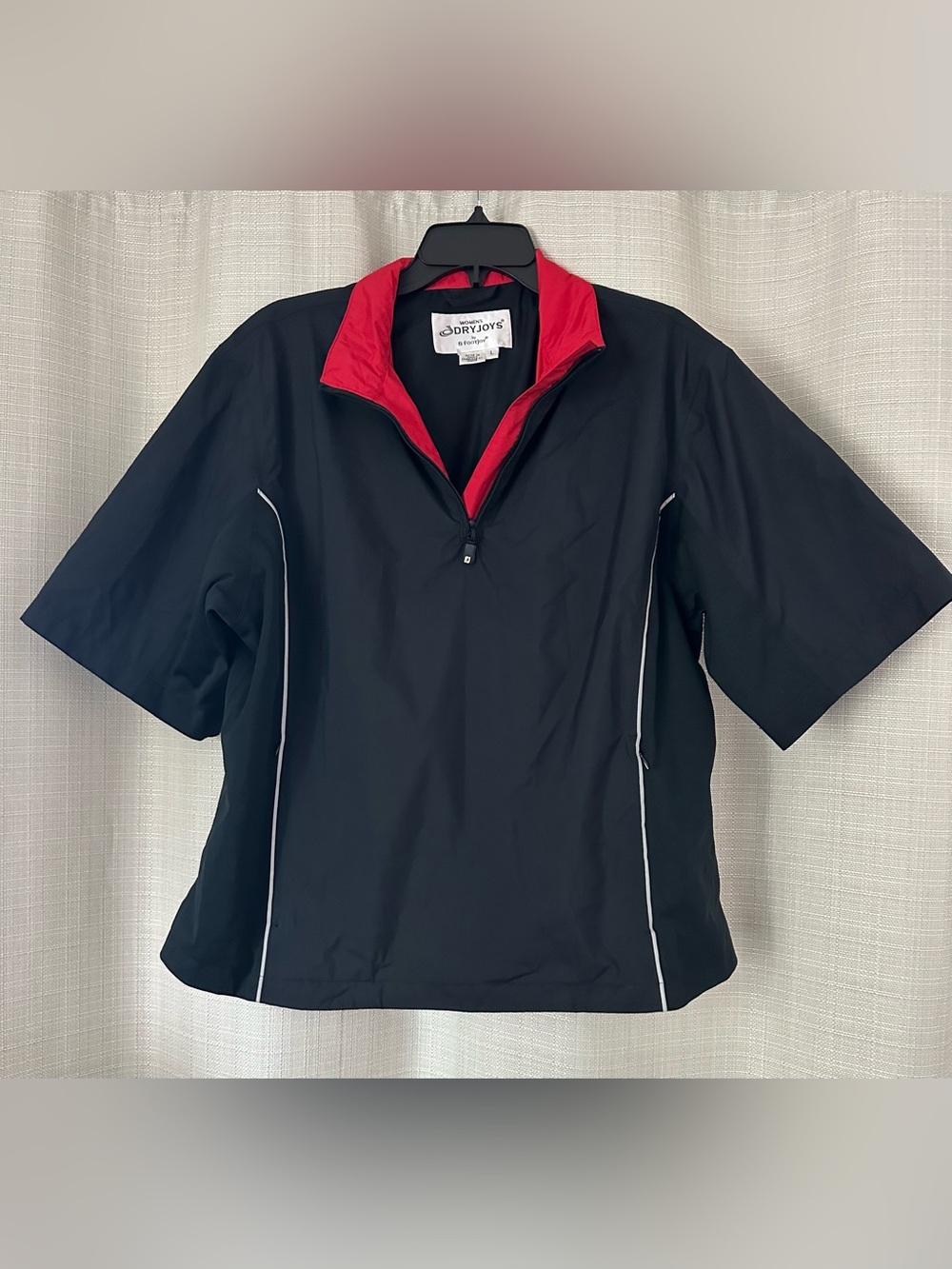 Dry Joys by FootJoy Black Golf 1/4 Zip Short Sleeve Pullover Red Collar Large